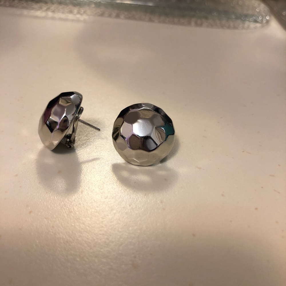 Earrings - Picture 3 of 3